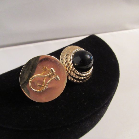 Stunning Large 14K Gold and Onyx Earrings - Omega Backs - Picture 10 of 11